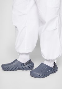 Crocs ECHO UNISEX - Tresko - storm