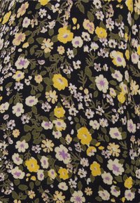Pieces Maternity PMNYA - Top - black/yellow