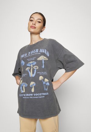 T-shirt con stampa - black