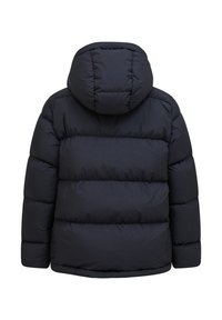 Cappotto imbottito blu navy con cappuccio, caratterizzato da un design trapuntato e baffi orizzontali. Texture liscia con stile minimalista e senza hardware visibile.