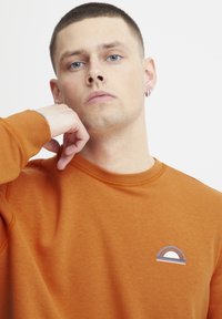 Blend BHSWEATSHIRT - Sweatshirt - jaffa orange