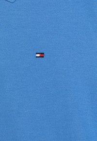 Tommy Hilfiger FLAG - Polo - blue spell