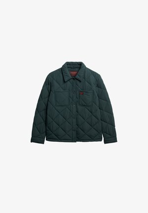 Quilted Jacke in Dunkelgrün, aus synthetischem Material. Verfügt über einen Kragen, zwei Fronttaschen und Druckknöpfe. Auffälliges Rautenmuster.