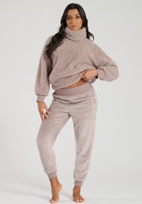 Loungeable LOUNGEABLE BORG JOGGER SET BORG SET - Pyjamas - mink