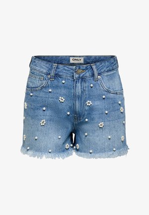 Shorts di denim blu con orli sfrangiati, decorati con grappoli bianchi di perle sparse e chiusura con bottone in metallo in vita.