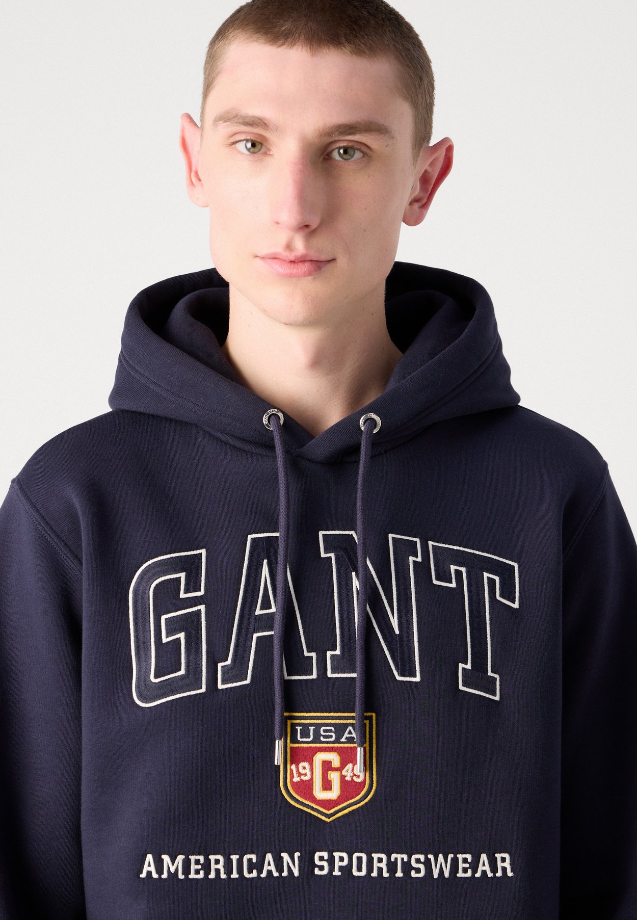 GRAPHIC HOODIE