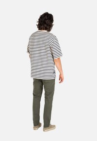 Reell REFLEX EASY ST - Pantalones - olive