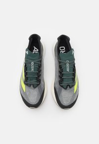 adidas Performance ADIZERO BOSTON 12 - Scarpe da corsa su strada - legend ivy/lucid lemon/silver pebble