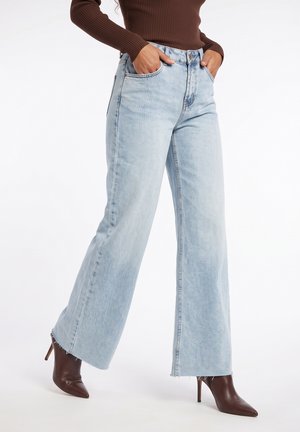 Anna Field by Zalando, RELAXED FLARE - Дънки със свободна кройка - light blue