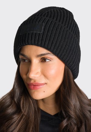 Beanie - black