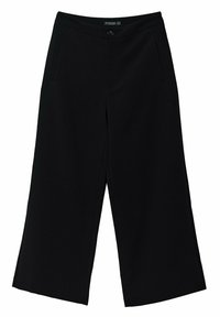 Zwarte wijde broek met een platte tailleband, voorzakken en een knoopsluiting. Gemaakt van een gladde stof zonder zichtbare patronen.