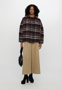 WEEKEND MaxMara DOVER - Bunda z prachového peří - rosso marrone