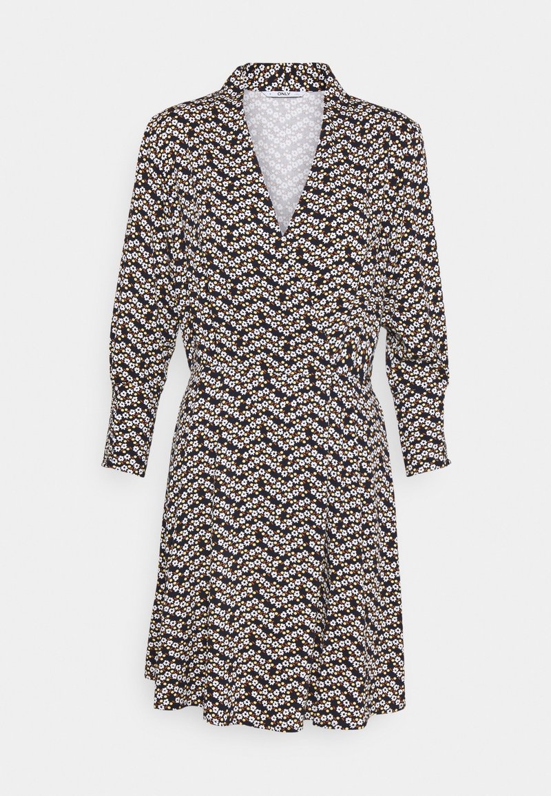 Černé květinové šaty s límečkem, dlouhými rukávy a vázáním v pase. Vzor obsahuje malé bílé a žluté květy. Návrh rozšířené sukně.