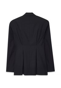 Črn strukturiran blazer z izrezanim ovratnikom, hrbtnimi pregibi in dolgimi rokavi. Tkanina se zdi gladka z krojem, ki lepo prilega.