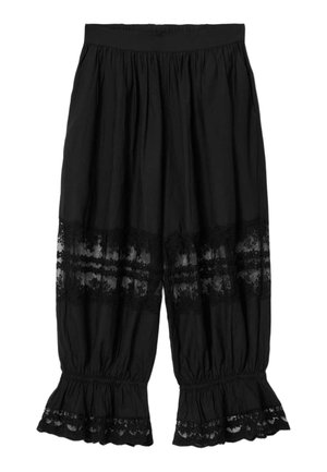 Czarne luźne spodnie z elastyczną talią i mankietami, z dwoma poziomymi koronkowymi paskami i falbanką z koronki na brzegach.