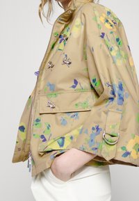 MAX&Co. Tunn jacka - blue