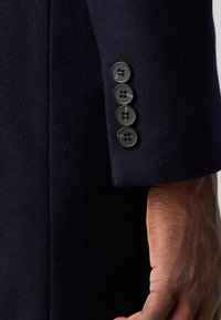 Isaac Dewhirst LONG PEA COAT - Klassischer Mantel - navy