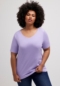 Ulla Popken T-shirt basic - lavender
