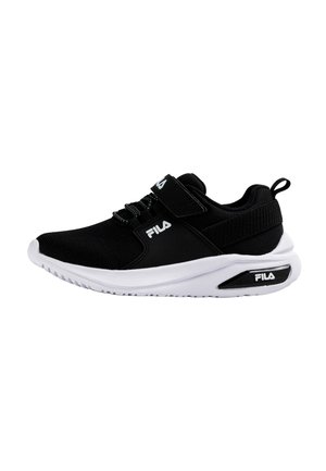 Schwarz-weißer FILA-Sneaker mit Mesh-Obermaterial, Klettverschlussriemen, markierten Logos an der Seite und Sohle sowie Zuglasche an der Ferse.