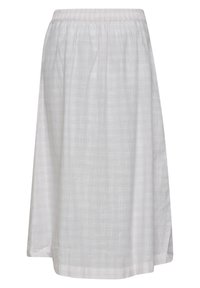 Jupe blanche jusqu'aux genoux avec une ceinture élastique et un motif subtil en tissu texturé, présentée sur un fond uni.