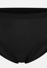 Schwarze Baumwollunterhose mit glatter Textur, klassischer Form und elastischem Bund. Einfaches Design, keine zusätzlichen Muster oder Hardware-Details.