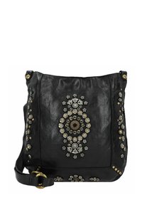 Borsa a spalla in pelle nera con dettagli intricati in argento e oro, motivi floreali e una finitura testurizzata. Inclusa tracolla regolabile.