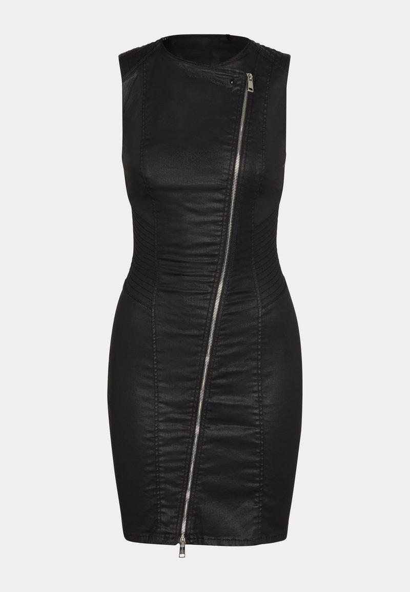 Robe noire sans manches en simili cuir avec une fermeture éclair argentée asymétrique courant en diagonale de l'épaule à l'ourlet.