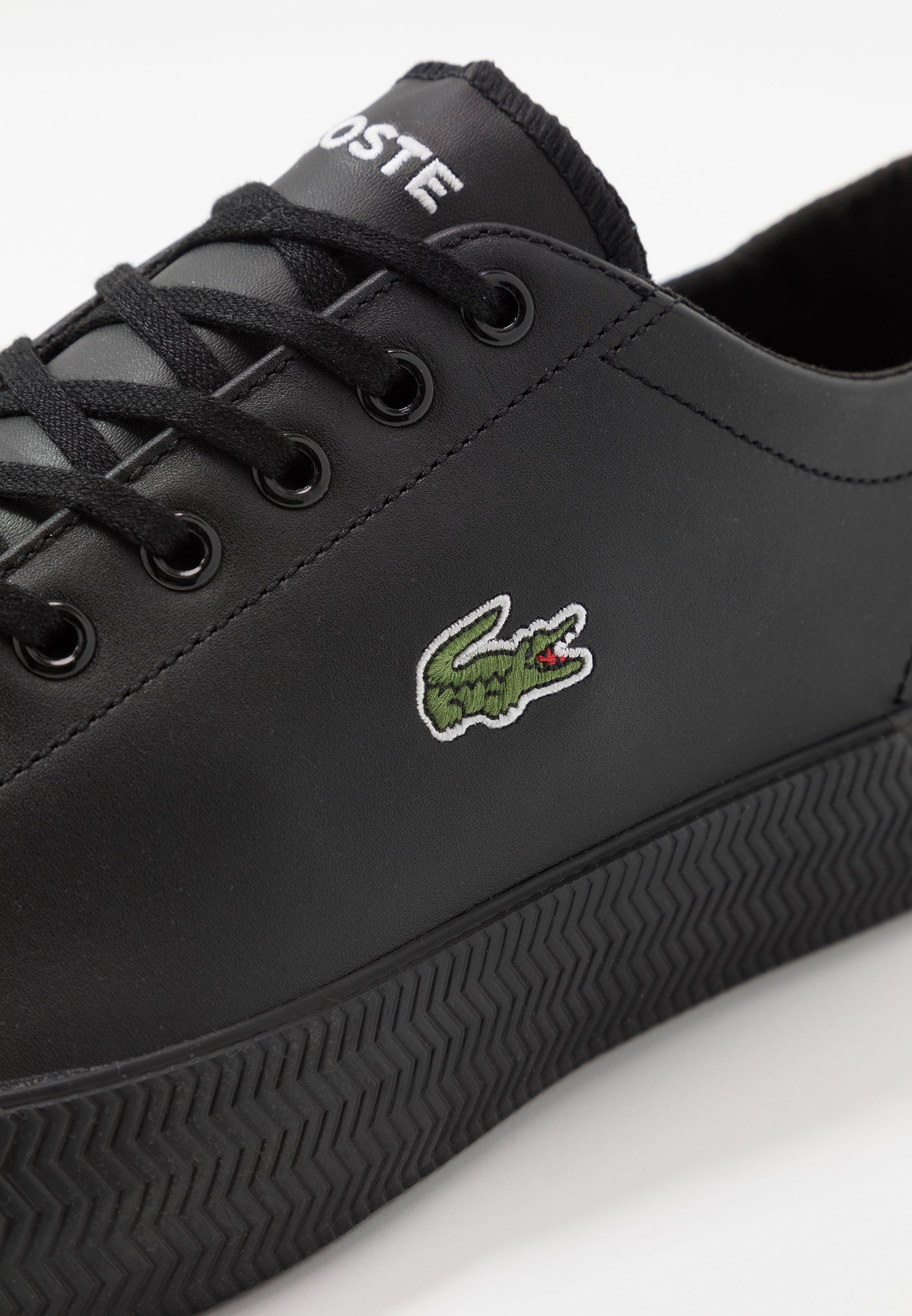 Lacoste Sneakers Carnaby Evo 0721 Black (02H) | The Little Green Bag