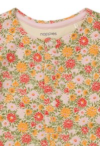 Stoff mit Blumenmuster in den Farben Pink, Rot, Orange und Grün, mit rundem Ausschnitt und Knopfverschluss vorne.