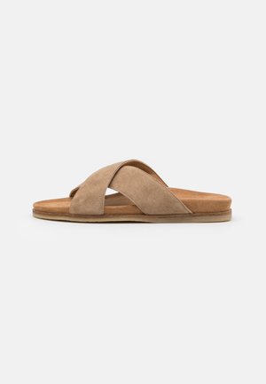 FISHER - Mules - flax
