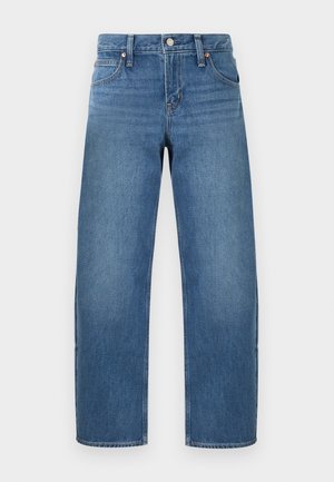 Jean denim bleu à jambes droites avec fermeture par bouton et zip, poches à l'avant et à l'arrière, présenté sur un fond clair uni.