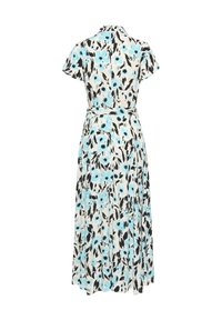 Květinové šaty s krátkým rukávem, bílý podklad, modrý a černý květinový vzor, opásaný pas, lehká látka, sukně do kolen.