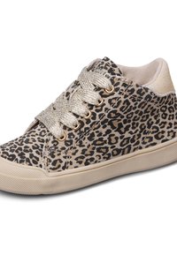 Baskets imprimées léopard en beige et marron, avec des lacets et œillets en métal doré, semelle en caoutchouc et texture en tissu.