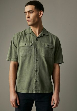 Next SHORT SLEEVE WITH CUBAN COLLAR - REGULAR FIT - Srajca - green