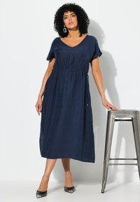 Ulla Popken DRAWSTRING V-NECK DRESS - Jurk - universe