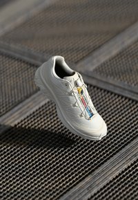 Salomon Sportstyle - XT 6 UNISEX - Trainers - vanilla ice/almond milk Thumbnail Image 1