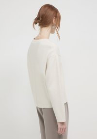 Calliope GIROCOLLO - Maglione - bianco