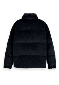 Giacca puffer in corduroy nera con colletto alto, design a righe orizzontali, polsini elastici e superficie testurizzata.