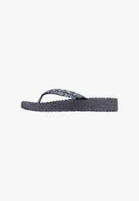 Unausgewählt, ombre blue