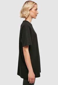 Thug Life SMOKY - Apdrukāts T-krekls - black