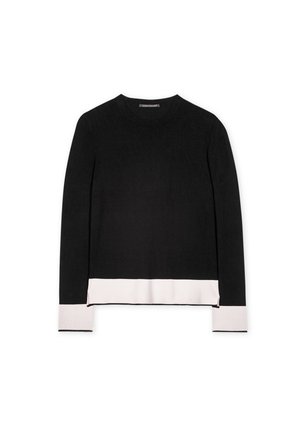 Black long-sleeve sweater with a contrasting pink hem and cuffs. Smooth texture, round neck, and side slits for added detail.