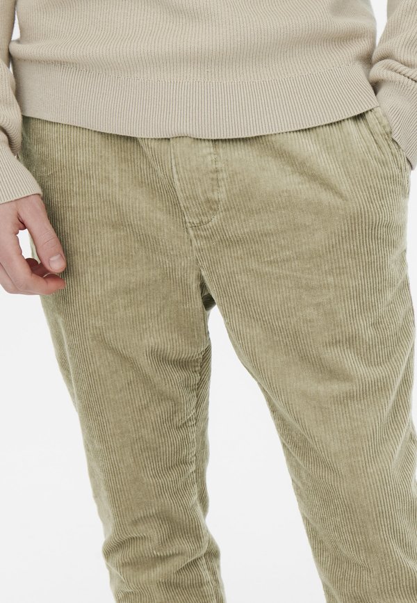 ONSLINUS CROPPED PANT CORD - Trousers - chinchilla4
