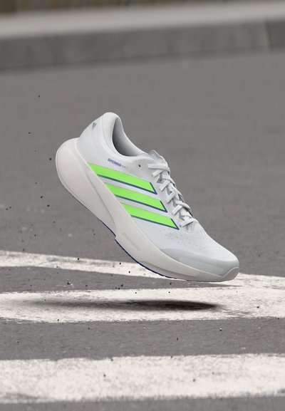 adidas Performance SUPERNOVA RISE 3 M