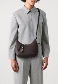 Furla GOCCIA S SHOULDER BAG - Borsa a mano - cioccolato