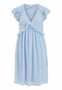 Ljust blå klänning med korta volangärmar, V-ringning och en volang vid midjan. Mönstrad med små prickar över hela. Flödig tyg.