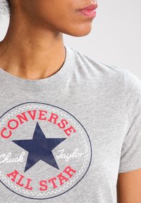 Converse Triko s potiskem - mottled grey