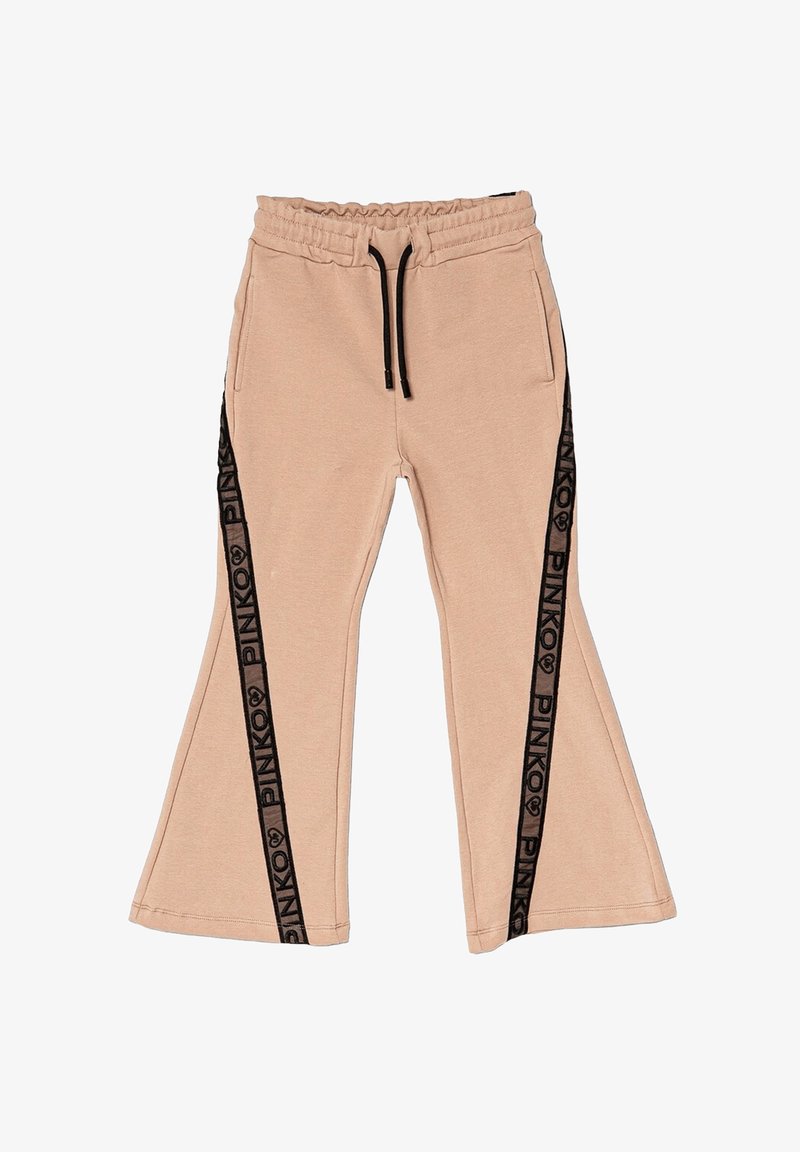 Pantaloni beige svasati con vita elasticizzata, lacci neri, tasche laterali e nastro con logo verticale "PINKO" nero lungo le gambe esterne.