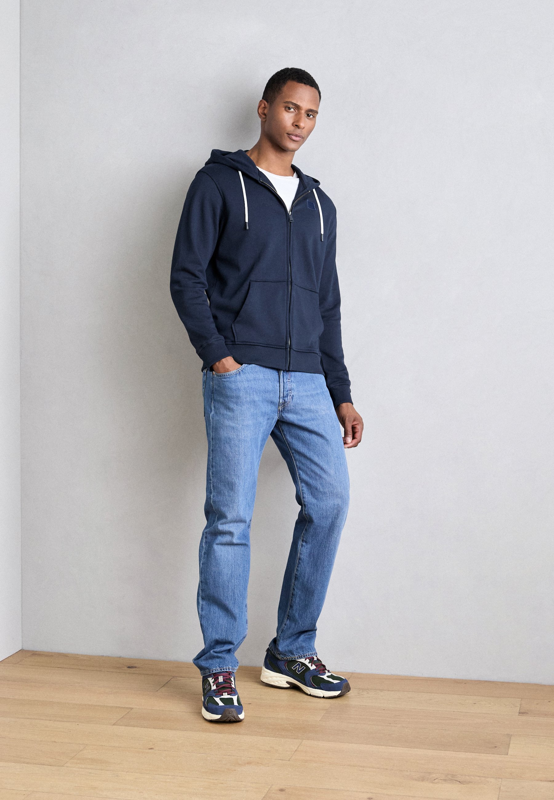 Scotch & Soda ESSENTIAL LOGO BADGE ZIP THROUGH HOODIE