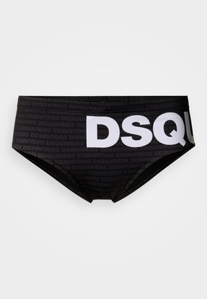 Sorte badebukser med gjentatt "DSQUARED2"-logomønster. Har en tydelig hvit logo foran. Glatt stoff, tettsittende design.