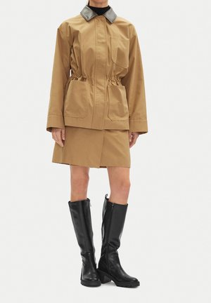 COSSACK - Kozaki na platformie